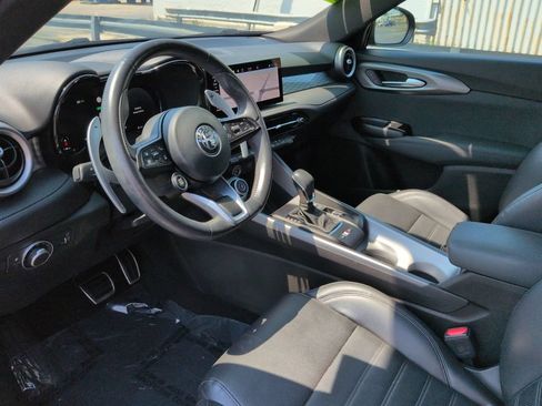 Used 2024 Alfa Romeo Tonale Veloce w/ Active Assist Package AWD/4WD image 35