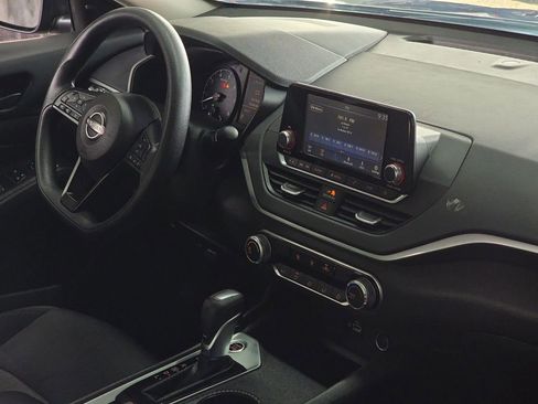 Used 2024 Nissan Altima 2.5 S image 19