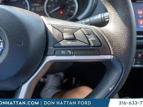 Used 2022 Nissan Kicks S FWD image 11