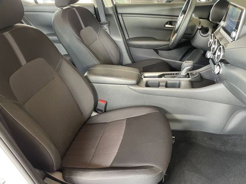 Used 2025 Nissan Sentra SV image 34