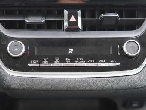 Used 2023 Toyota Corolla LE image 26