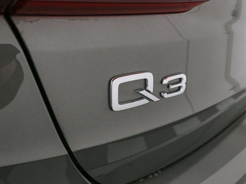 Used 2025 Audi Q3 2.0T Premium Plus w/ Premium Plus Package AWD/4WD image 12