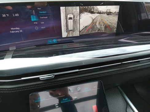 New 2026 Cadillac Escalade ESV Sport w/ Touring Package image 17