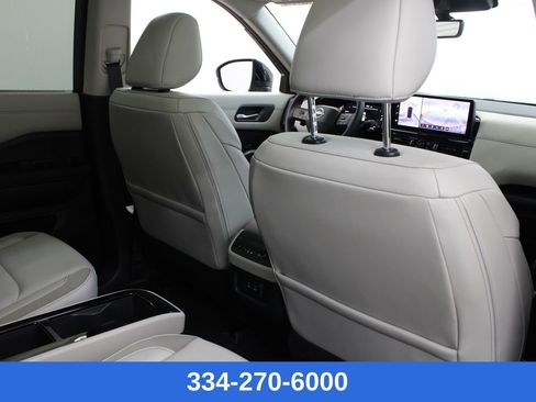 New 2026 Nissan Pathfinder SL image 19