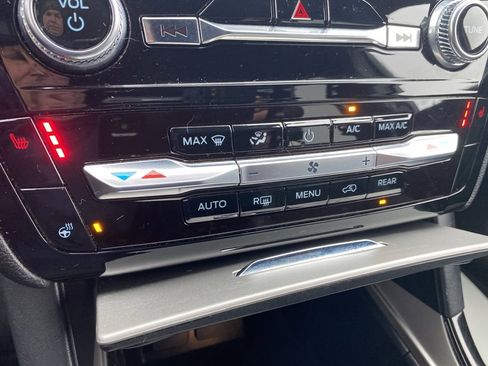 Used 2022 Ford Explorer ST w/ ST Street Pack image 37