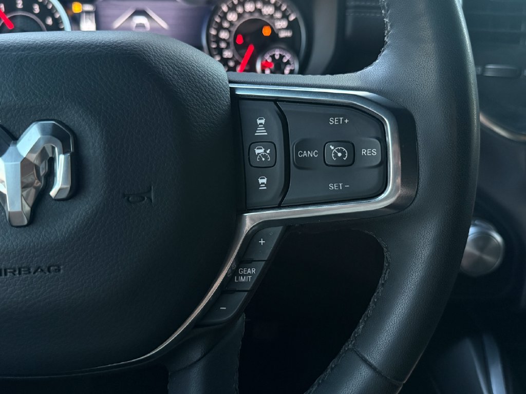 Used 2025 RAM 1500 Laramie w/ Sport Appearance Package AWD/4WD image 31