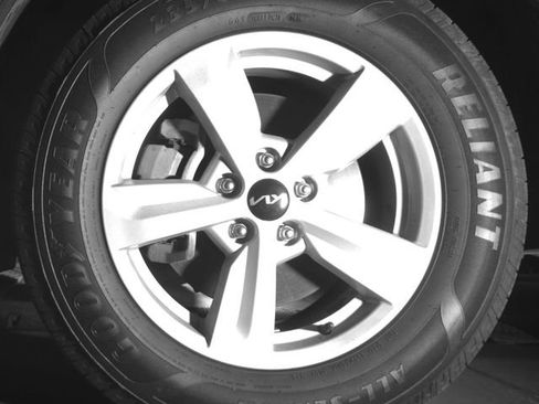 Used 2022 Kia Sorento LX AWD/4WD image 9