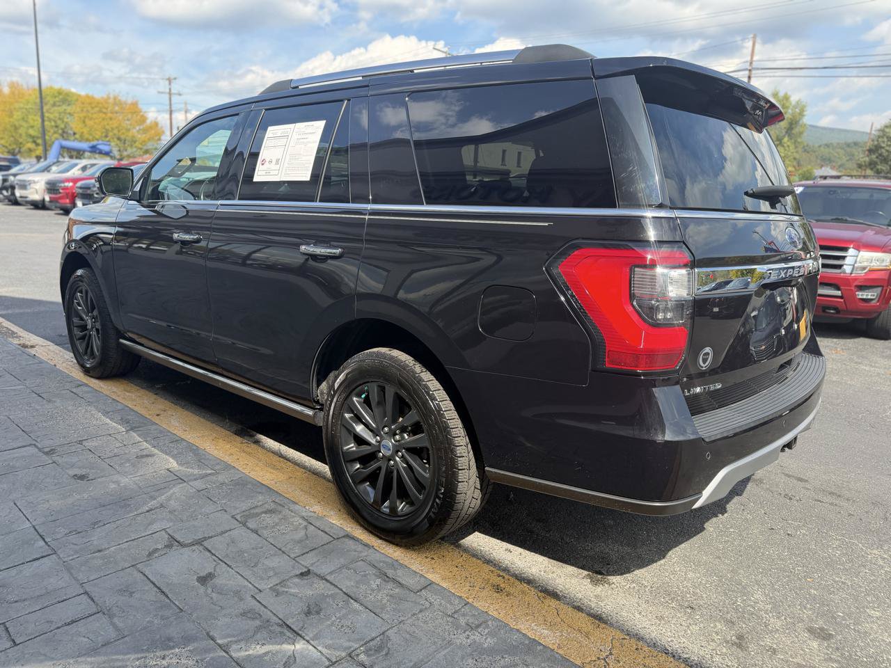 Used 2019 Ford Expedition Limited w/ Driver Assistance Package RWD image 6
