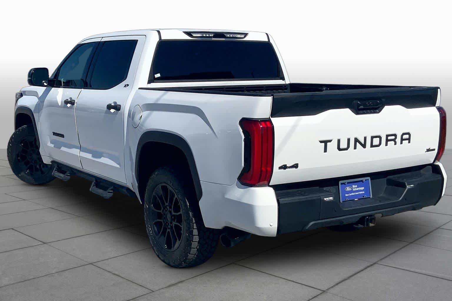 Used 2023 Toyota Tundra SR5 w/ SR5 Convenience Package AWD/4WD image 11
