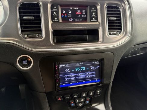 Used 2014 Dodge Charger SE image 17