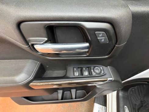 Used 2022 Chevrolet Silverado 1500 LT AWD/4WD image 20