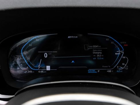 Used 2023 BMW 530e 530e iPerformance w/ M Sport Package image 23