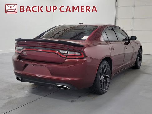 Used 2022 Dodge Charger SXT w/ Blacktop Package image 9