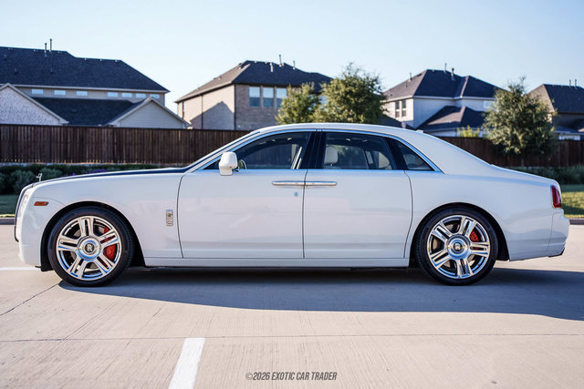 Used 2013 Rolls-Royce Ghost RWD image 2