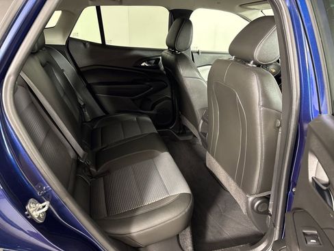 Used 2024 Chevrolet Trax LT image 17