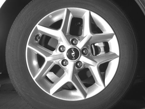 Used 2025 Kia Soul LX w/ LX Technology Package FWD image 16