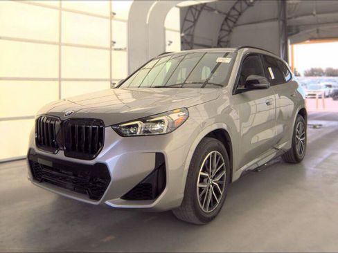Used 2023 BMW X1 xDrive28i w/ Premium Package AWD/4WD image 2