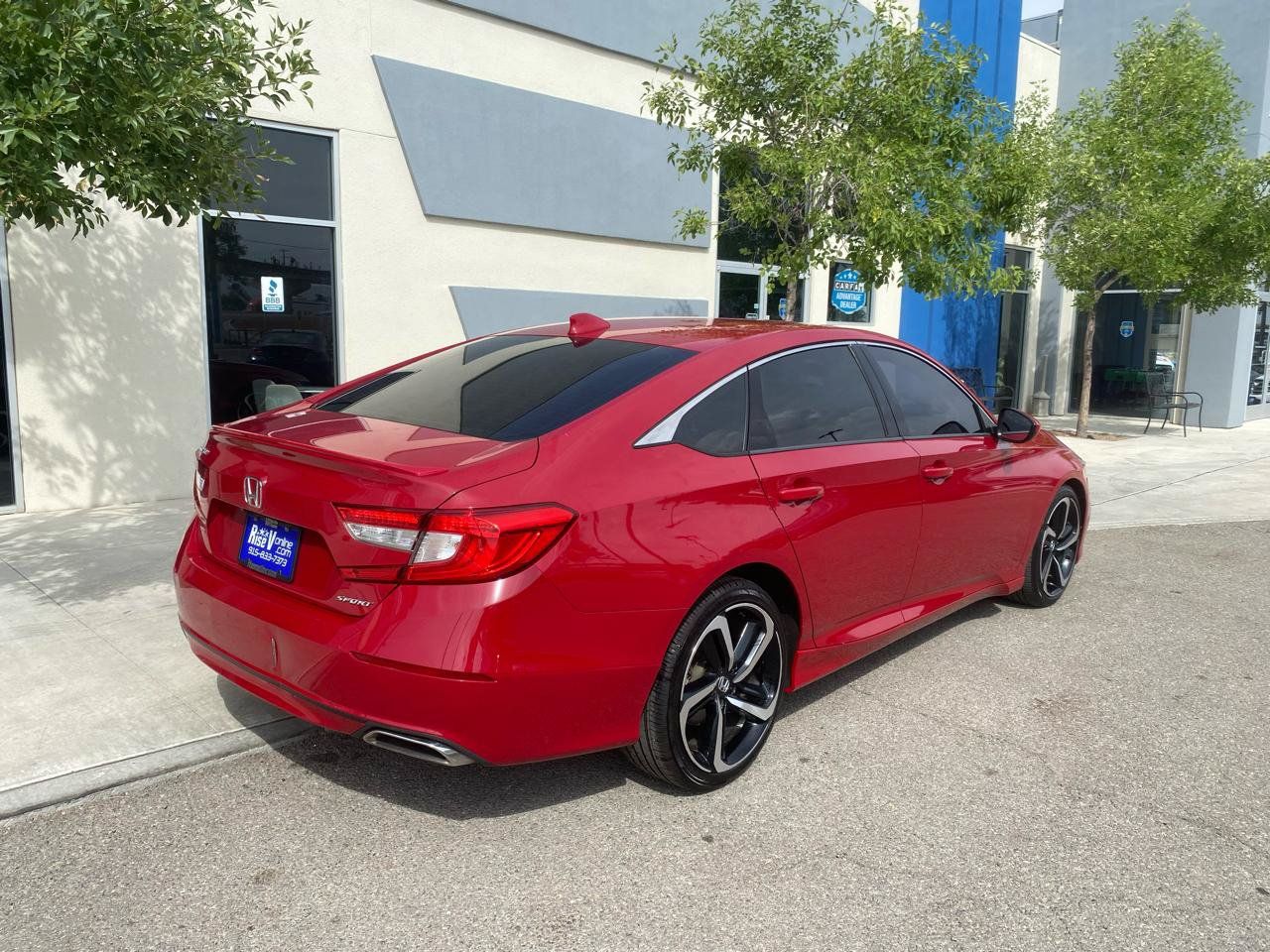 Used 2018 Honda Accord Sport image 6