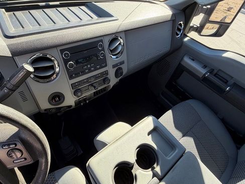 Used 2016 Ford F250 XLT w/ XLT Value Package image 17