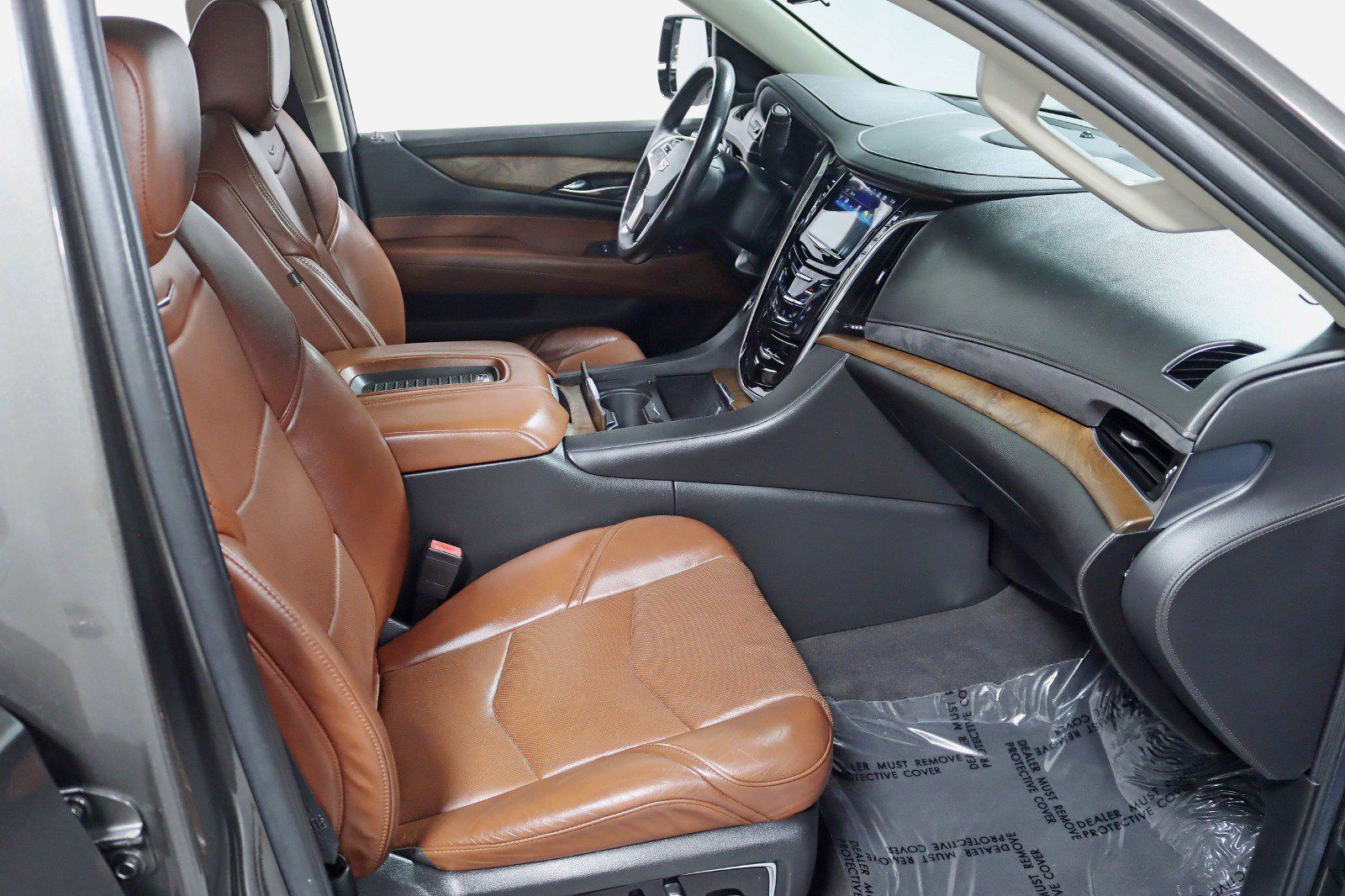 Used 2020 Cadillac Escalade Luxury AWD/4WD image 33