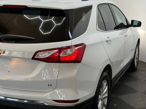 Used 2019 Chevrolet Equinox LT FWD image 12