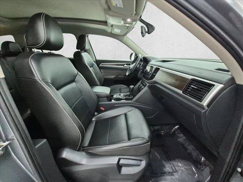 Used 2022 Volkswagen Atlas SE FWD image 25