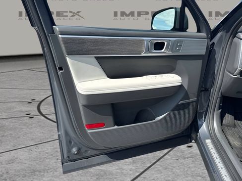 Used 2025 Hyundai Santa Fe Calligraphy AWD/4WD image 18