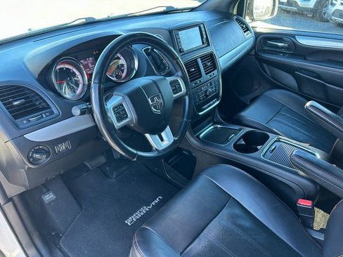 Used 2019 Dodge Grand Caravan GT image 22