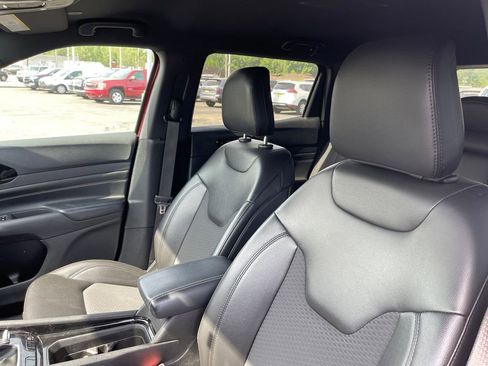 Used 2022 Jeep Compass Latitude w/ Convenience Group AWD/4WD image 13