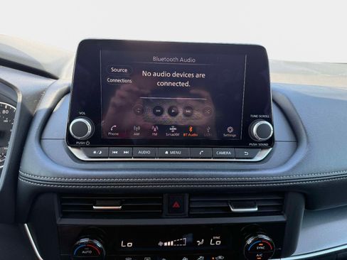 Certified 2024 Nissan Rogue SV AWD/4WD image 15