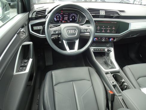 Certified 2023 Audi Q3 2.0T Premium Plus w/ Premium Plus Package AWD/4WD image 11
