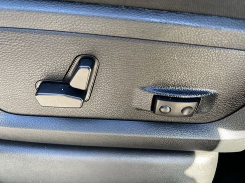 Used 2024 RAM 2500 Big Horn w/ Off Road Package image 30