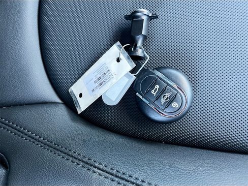 Used 2023 MINI Cooper S image 34