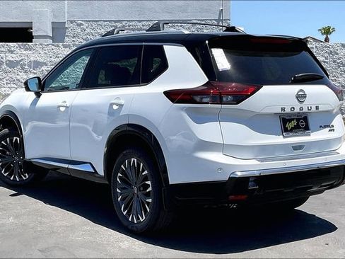 New 2026 Nissan Rogue Platinum w/ Platinum Premium Package AWD/4WD image 2