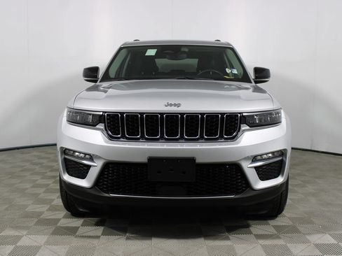 Used 2023 Jeep Grand Cherokee Limited AWD/4WD image 2