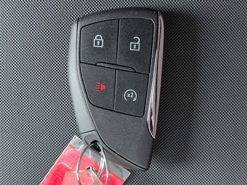 Used 2025 Chevrolet Colorado Z71 w/ Technology Package image 33