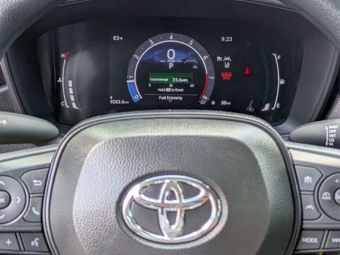 Used 2026 Toyota Corolla LE FWD image 24