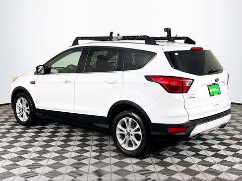 Used 2019 Ford Escape SE FWD image 6