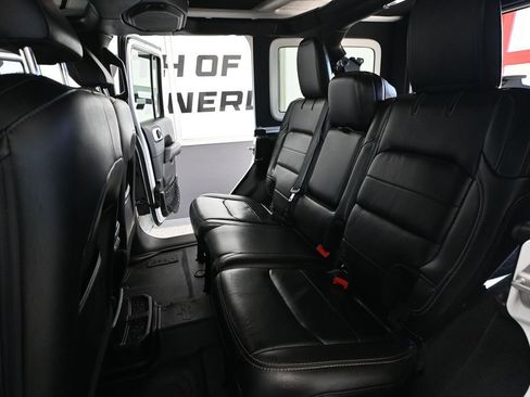 Used 2018 Jeep Wrangler Unlimited Sahara w/ Dual Top Group AWD/4WD image 41