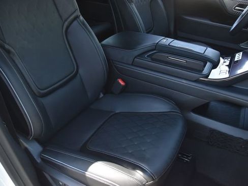 New 2026 INFINITI QX80 Autograph AWD/4WD image 31