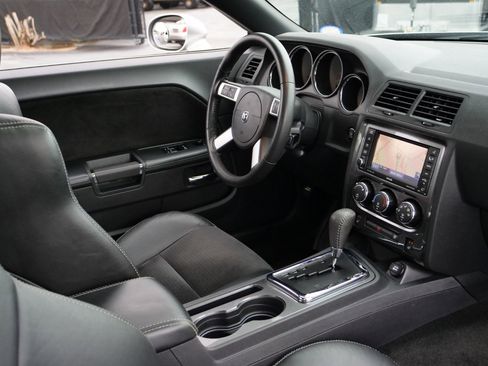 Used 2009 Dodge Challenger SRT8 image 30