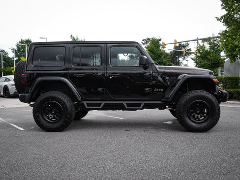 Used 2018 Jeep Wrangler Unlimited Rubicon AWD/4WD image 12