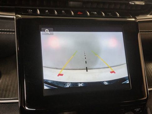 Used 2024 Jeep Grand Cherokee L Laredo AWD/4WD image 16