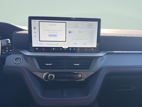 Used 2025 Ford Explorer ST-Line w/ Premium Package image 16