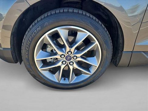 Used 2017 Ford Edge Titanium w/ Equipment Group 301A image 25