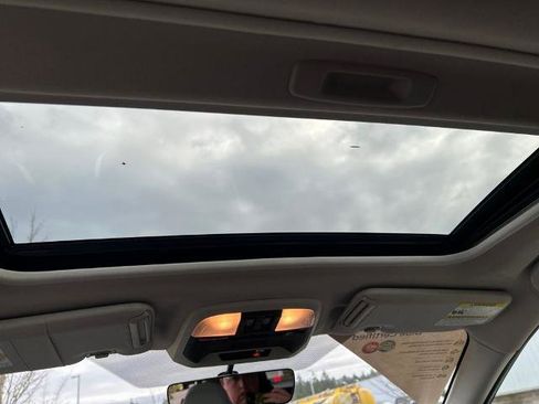 Used 2019 Subaru Crosstrek 2.0i Premium w/ Moonroof Package image 30