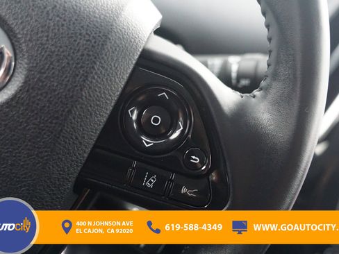 Used 2020 Toyota Prius Prime XLE FWD image 21