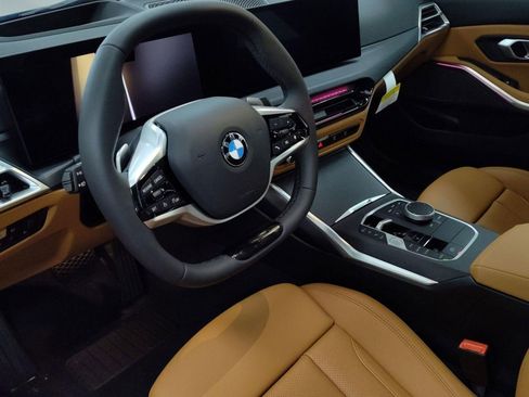 Used 2026 BMW 330i xDrive Sedan w/ Premium Package AWD/4WD image 4