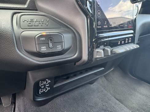 Used 2026 RAM 2500 Big Horn AWD/4WD image 28
