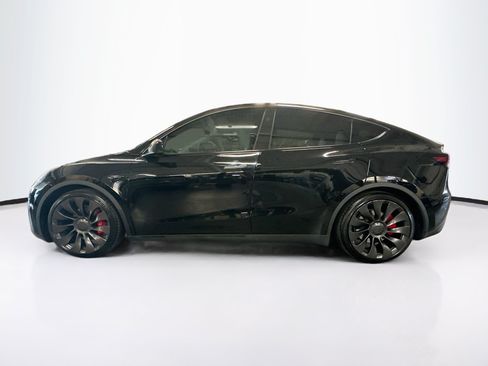 Used 2023 Tesla Model Y Performance AWD/4WD image 4